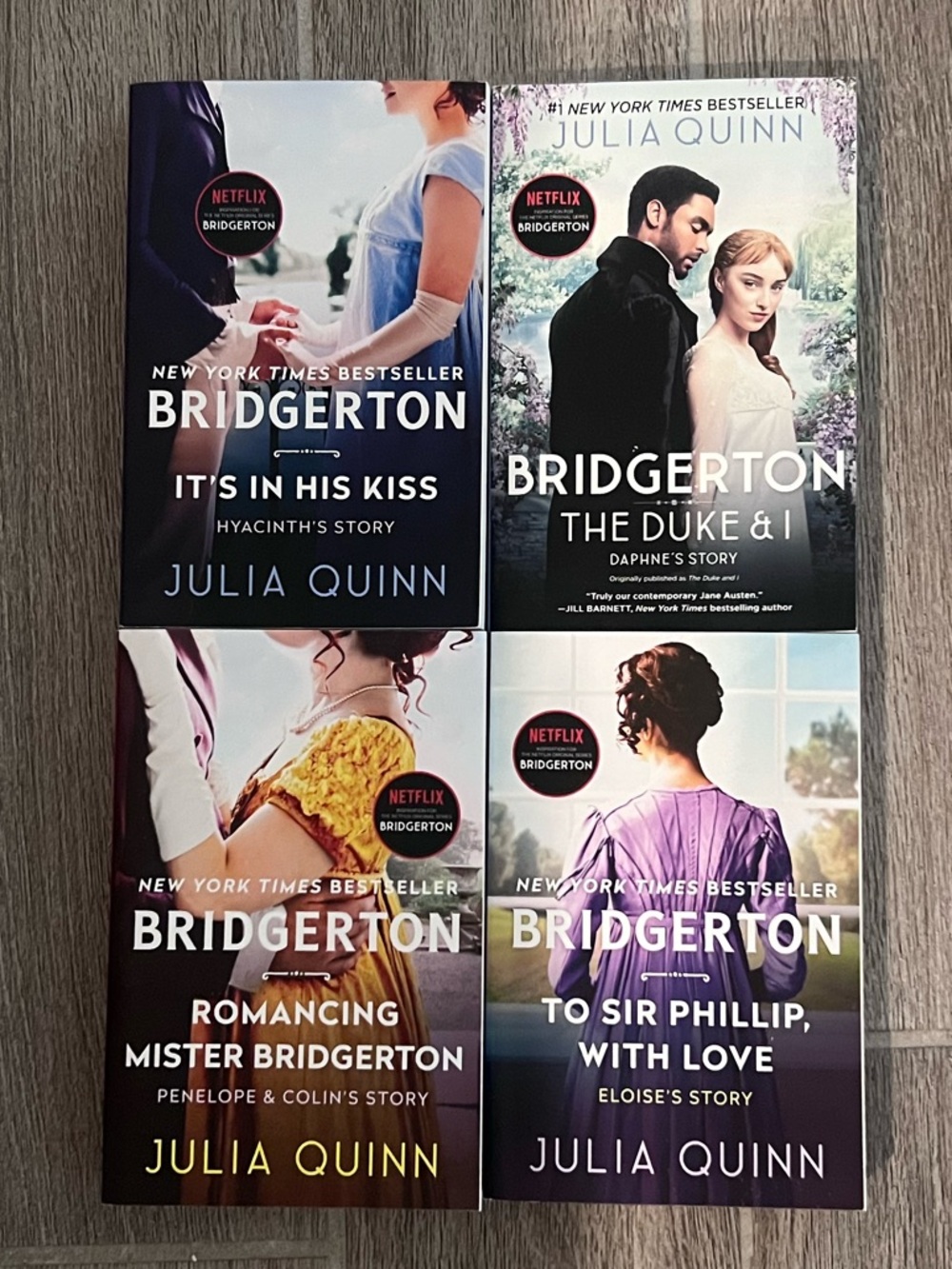 Bridgerton Paperback 8-book set by Julia Quinn - like new condition. - Picture 2 of 3